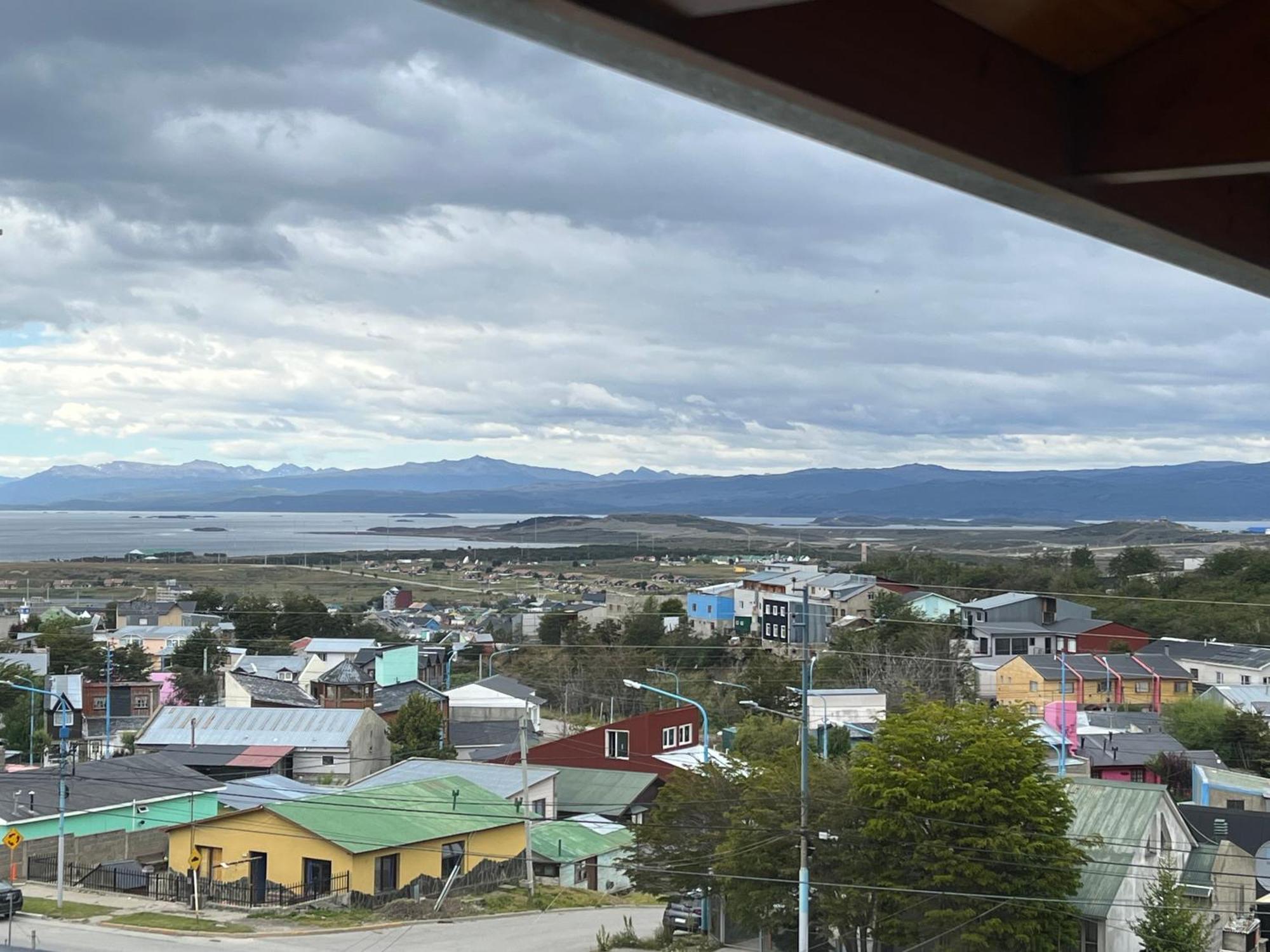 Ushuaia Aparts Depto 2 Apartment Exterior photo